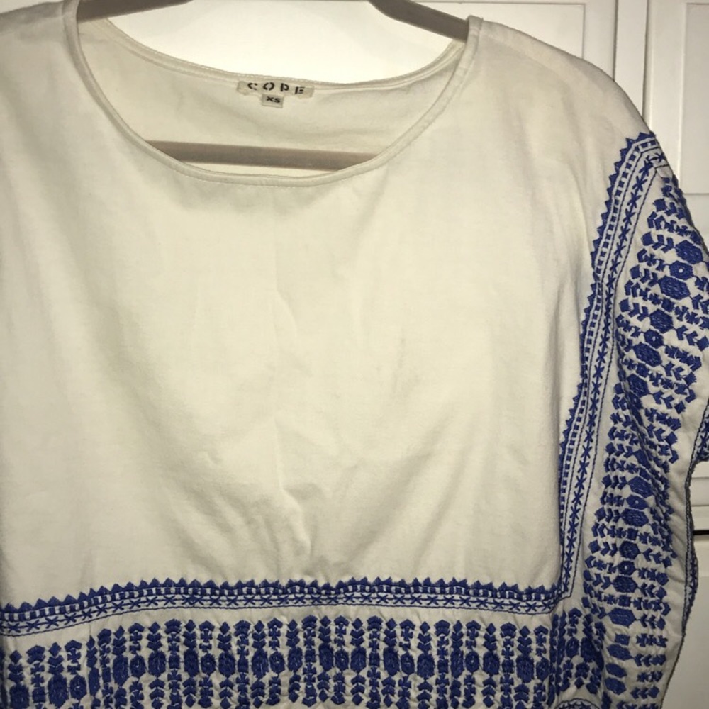 Urban Outfitters boxy top